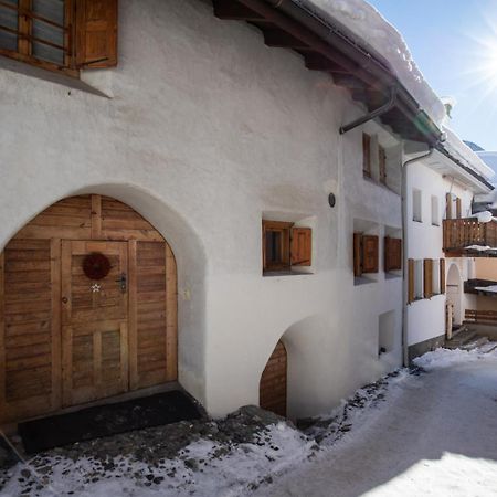 Apartamento Chasa Curasch Scuol Exterior foto