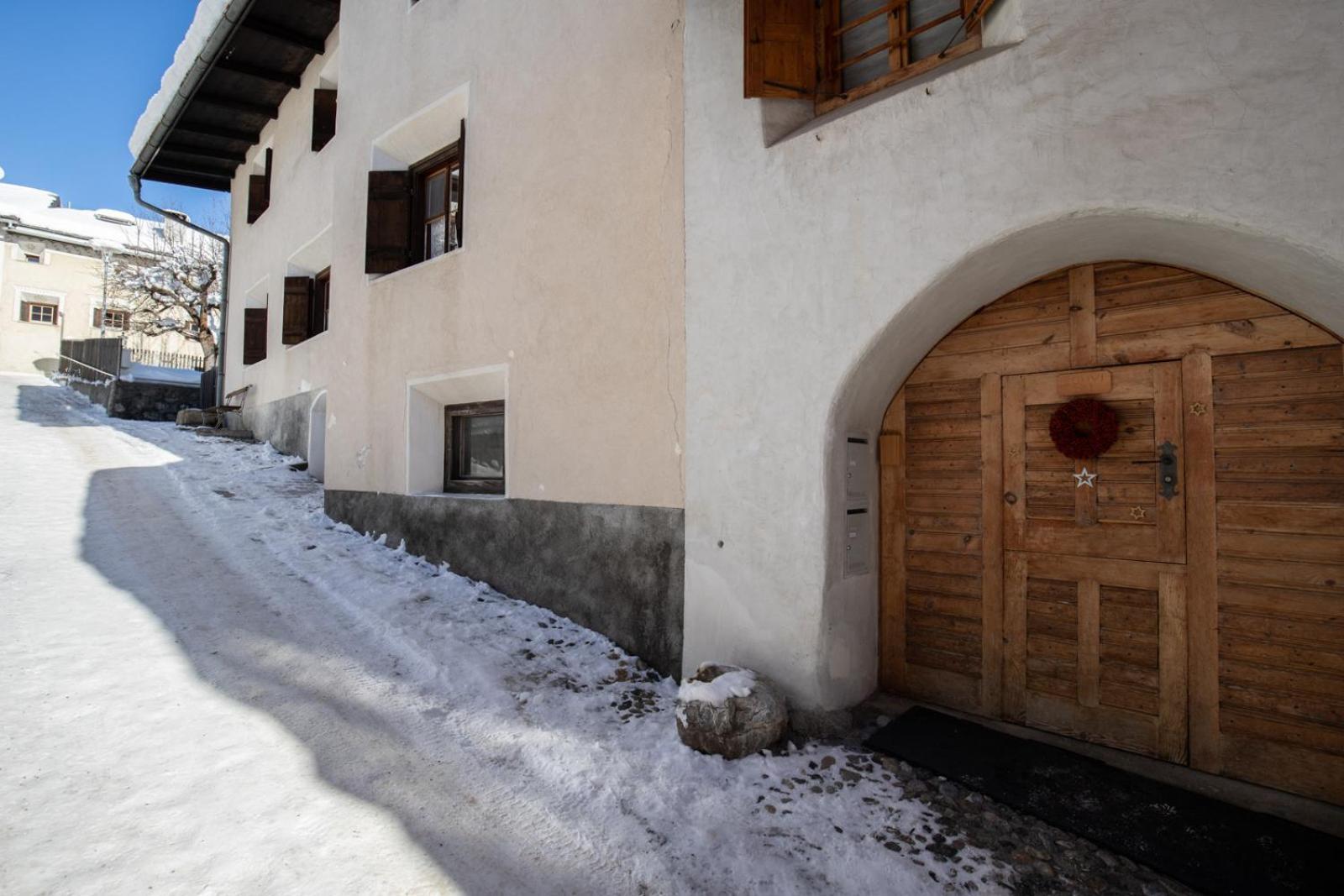 Apartamento Chasa Curasch Scuol Exterior foto